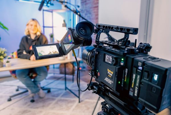Stratégies pour attirer les professionnels avec votre vidéo d'entreprise
